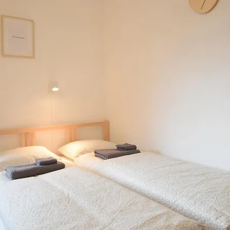 Peaceful Studio Near Center شقة *